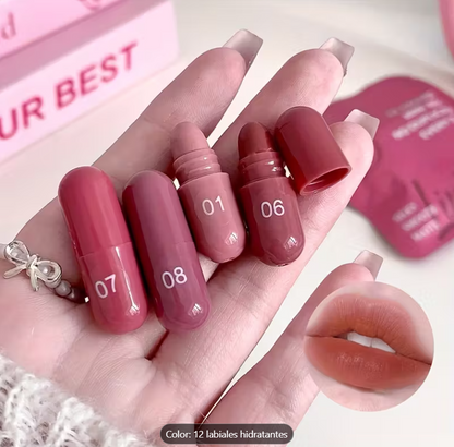 El set de maquillaje más viral y aesthetic que vas a ver este año. 24 piezas de lujo en un solo set: 12 mini labiales + 12 sombras tono tierra