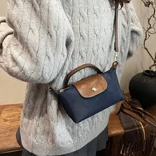 Dile adiós al espacio limitado con nuestro Minibag Allegra®: moderno, femenino y elegante!!